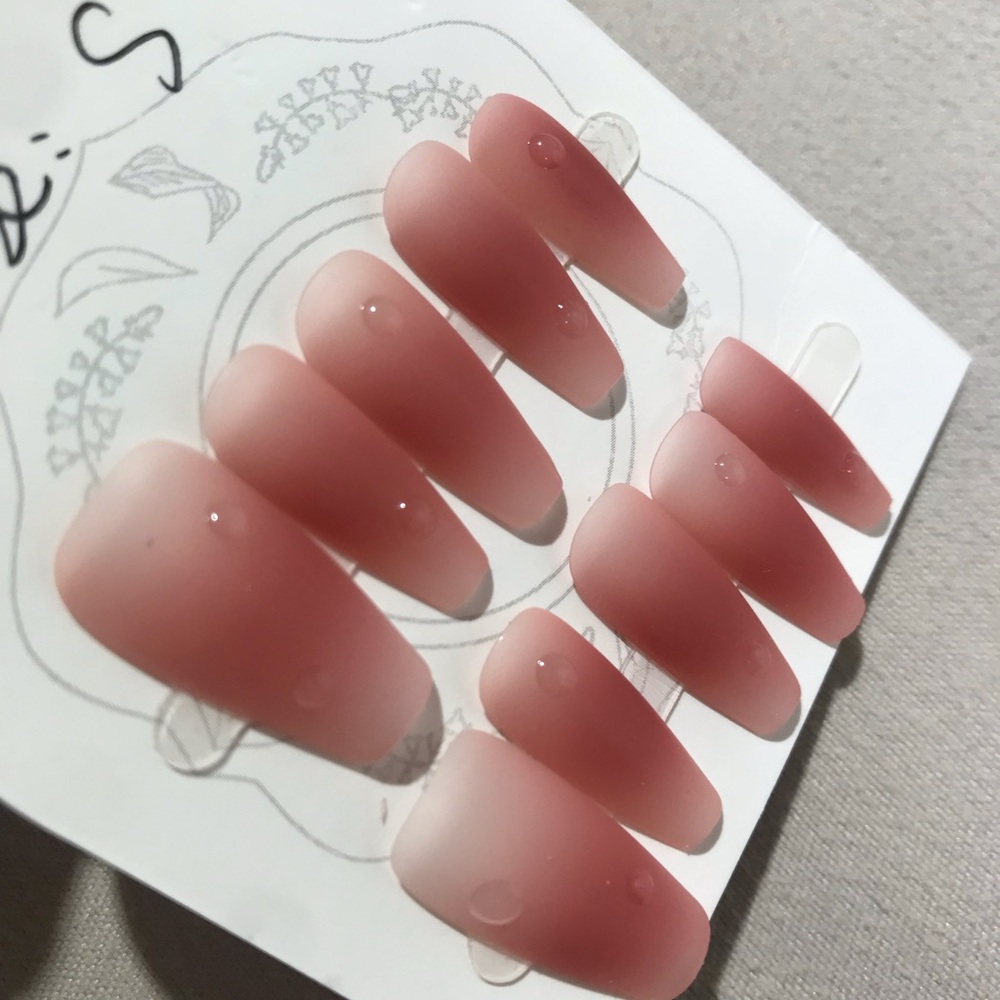 Handmade press-on nails - Picture 4 of 5